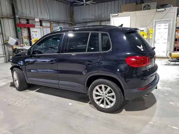 WVGBV7AX9HK044640 2017 VOLKSWAGEN TIGUAN - Image 2