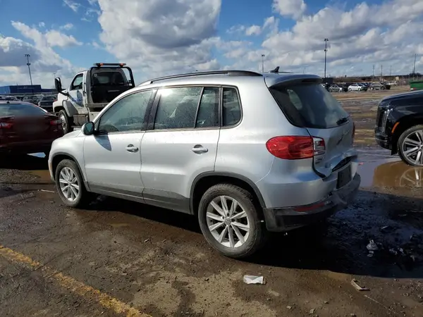 WVGBV7AX9HK047408 2017 VOLKSWAGEN TIGUAN - Image 2