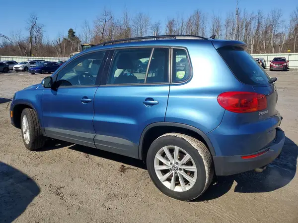 WVGBV7AX9HK049224 2017 VOLKSWAGEN TIGUAN - Image 2