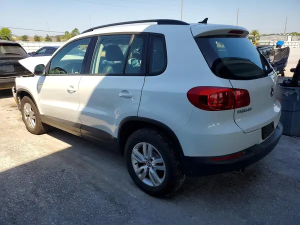 WVGBV7AX9HW512813 2017 VOLKSWAGEN TIGUAN - Image 2