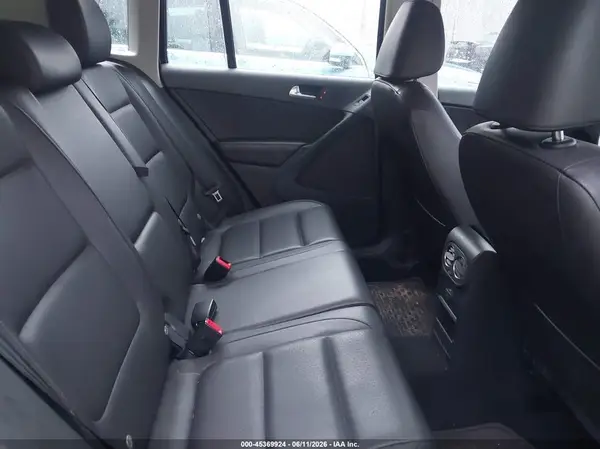 WVGBV7AXXGK000497 2016 VOLKSWAGEN TIGUAN - Image 8