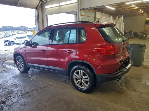 WVGBV7AXXGW020208 2016 VOLKSWAGEN TIGUAN - Image 2