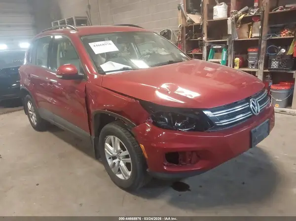 WVGBV7AXXGW055069 2016 VOLKSWAGEN TIGUAN - Image 1