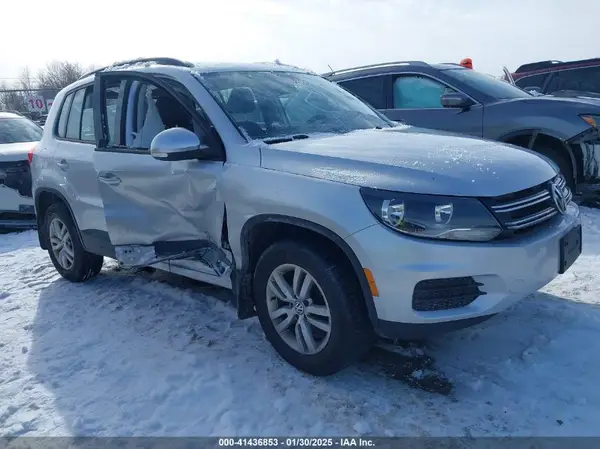 WVGBV7AXXGW065021 2016 VOLKSWAGEN TIGUAN - Image 1