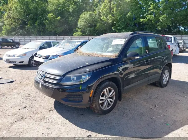 WVGBV7AXXGW513516 2016 VOLKSWAGEN TIGUAN - Image 2