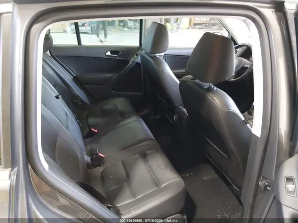 WVGBV7AXXGW522927 2016 VOLKSWAGEN TIGUAN - Image 8