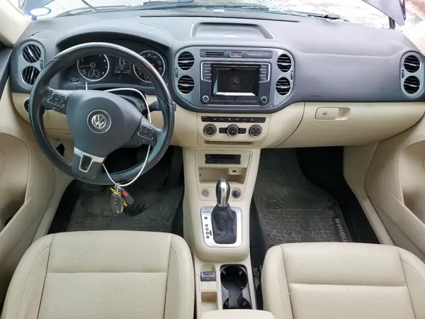 WVGBV7AXXGW528257 2016 VOLKSWAGEN TIGUAN - Image 8