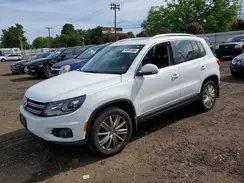 WVGBV7AXXGW548041 2016 VOLKSWAGEN TIGUAN