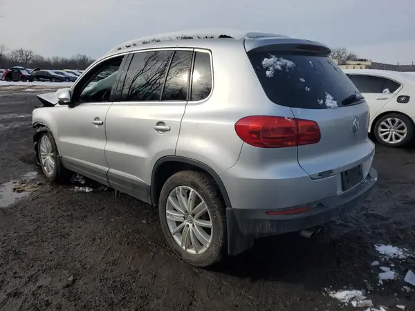 WVGBV7AXXGW554423 2016 VOLKSWAGEN TIGUAN - Image 2