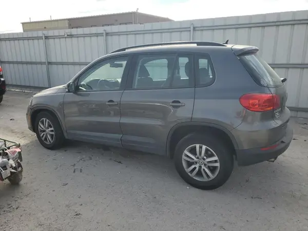WVGBV7AXXGW560979 2016 VOLKSWAGEN TIGUAN - Image 2
