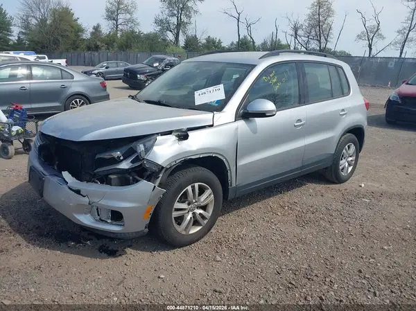 WVGBV7AXXGW566054 2016 VOLKSWAGEN TIGUAN - Image 2