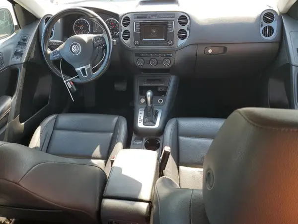 WVGBV7AXXGW568645 2016 VOLKSWAGEN TIGUAN - Image 8