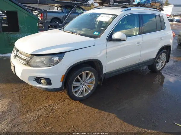 WVGBV7AXXGW573148 2016 VOLKSWAGEN TIGUAN - Image 2
