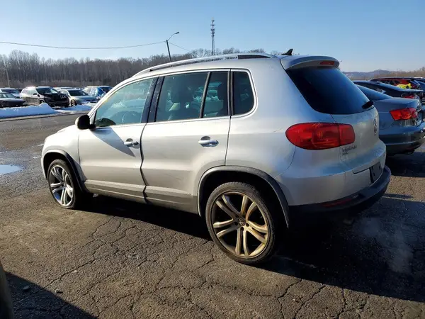 WVGBV7AXXGW594064 2016 VOLKSWAGEN TIGUAN - Image 2