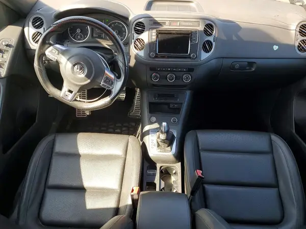 WVGBV7AXXGW606875 2016 VOLKSWAGEN TIGUAN - Image 8