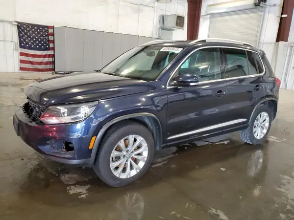 WVGBV7AXXGW611462 2016 VOLKSWAGEN TIGUAN - Image 1