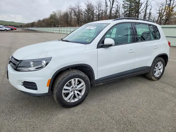 WVGBV7AXXHK000131 2017 VOLKSWAGEN TIGUAN - Image 1