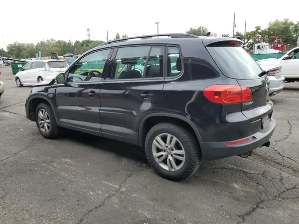 WVGBV7AXXHK000954 2017 VOLKSWAGEN TIGUAN - Image 2