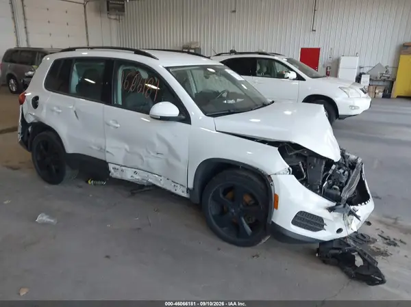 WVGBV7AXXHK001084 2017 VOLKSWAGEN TIGUAN - Image 1