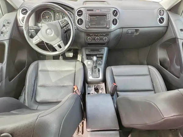 WVGBV7AXXHK007029 2017 VOLKSWAGEN TIGUAN - Image 8