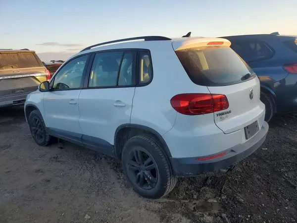 WVGBV7AXXHK007791 2017 VOLKSWAGEN TIGUAN - Image 2