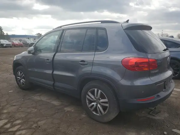 WVGBV7AXXHK012411 2017 VOLKSWAGEN TIGUAN - Image 2