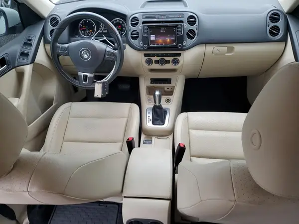 WVGBV7AXXHK019116 2017 VOLKSWAGEN TIGUAN - Image 8