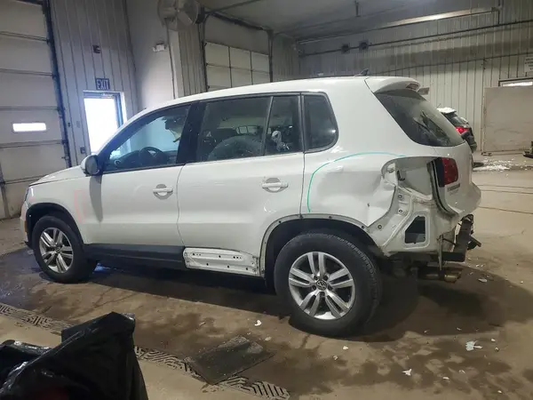 WVGBV7AXXHK020346 2017 VOLKSWAGEN TIGUAN - Image 2