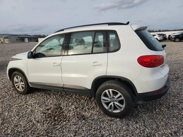 WVGBV7AXXHK022372 2017 VOLKSWAGEN TIGUAN - Image 2