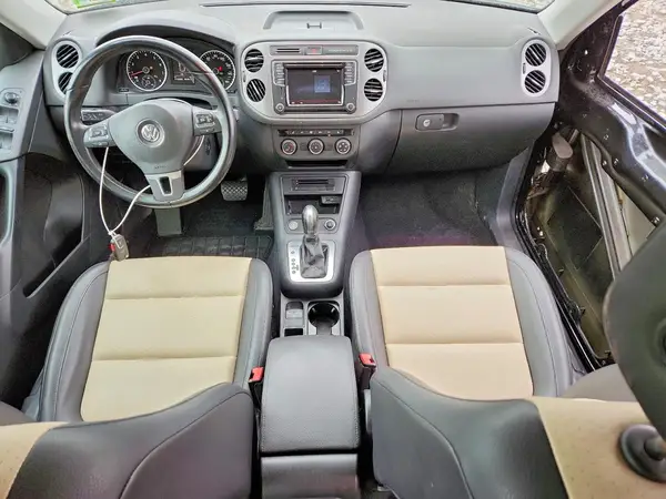 WVGBV7AXXHK035400 2017 VOLKSWAGEN TIGUAN - Image 8
