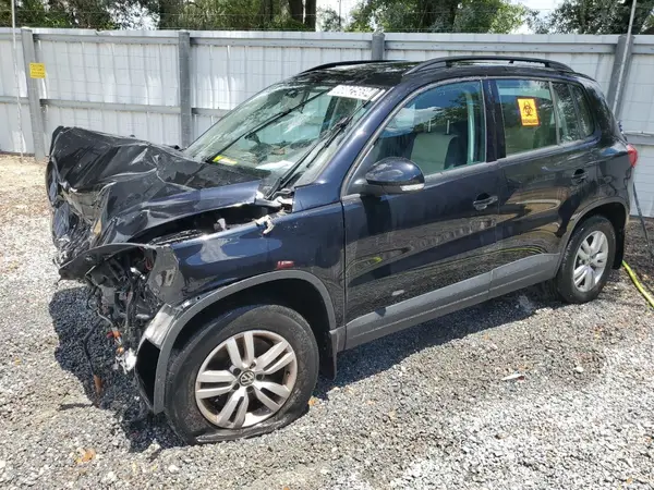 WVGBV7AXXHK035526 2017 VOLKSWAGEN TIGUAN - Image 1