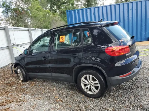 WVGBV7AXXHK035526 2017 VOLKSWAGEN TIGUAN - Image 2