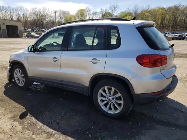 WVGBV7AXXHK043304 2017 VOLKSWAGEN TIGUAN - Image 2
