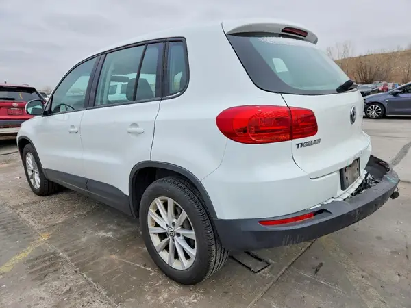 WVGBV7AXXHK045232 2017 VOLKSWAGEN TIGUAN - Image 2