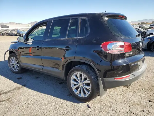 WVGBV7AXXHK048034 2017 VOLKSWAGEN TIGUAN - Image 2