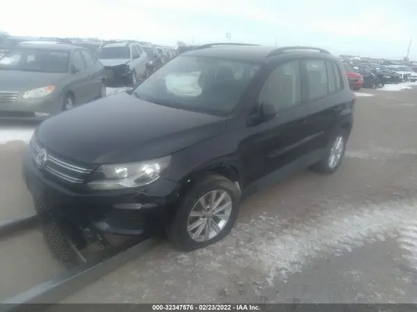 WVGBV7AXXJK003696 2018 VOLKSWAGEN TIGUAN - Image 2