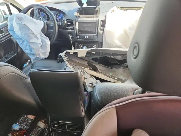 WVGEF7BP2HD005689 2017 VOLKSWAGEN TOUAREG - Image 8