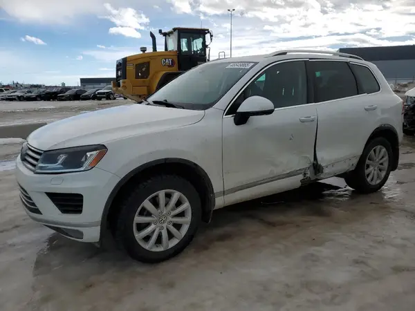 WVGEF7BP3HD002560 2017 VOLKSWAGEN TOUAREG - Image 1