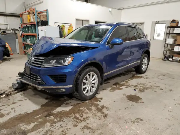 WVGEF7BP7HD004456 2017 VOLKSWAGEN TOUAREG - Image 1