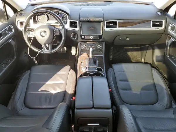 WVGEF9BP0GD000663 2016 VOLKSWAGEN TOUAREG - Image 8