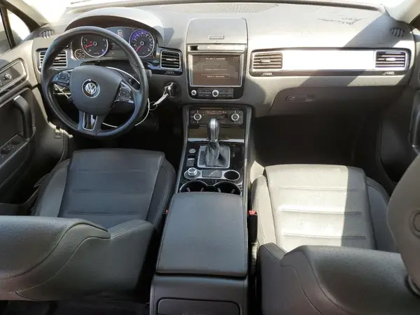 WVGEF9BP1GD006147 2016 VOLKSWAGEN TOUAREG - Image 8