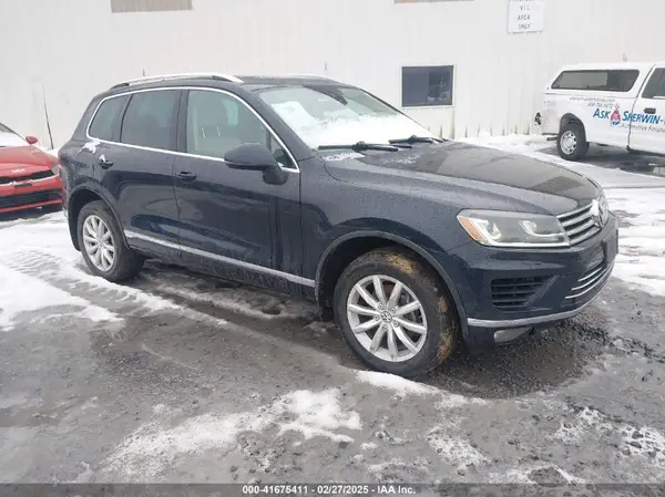 WVGEF9BP1GD010683 2016 VOLKSWAGEN TOUAREG - Image 1