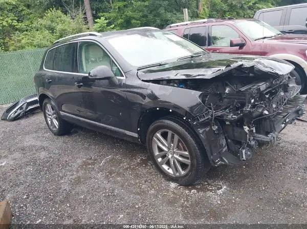 WVGEF9BP1GD012109 2016 VOLKSWAGEN TOUAREG - Image 1
