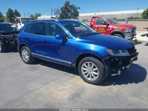 WVGEF9BP1GD012630 2016 VOLKSWAGEN TOUAREG - Image 1