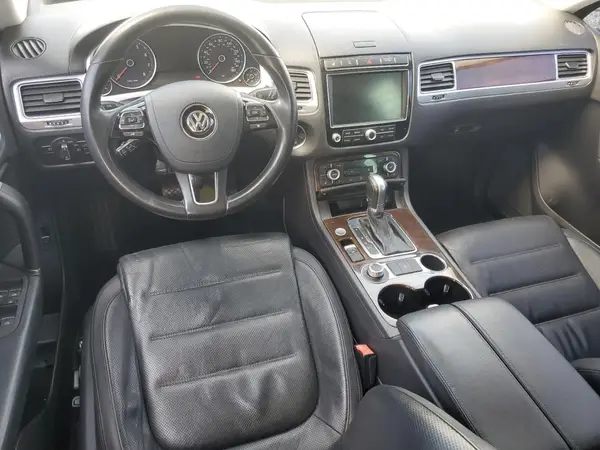 WVGEF9BP1GD012689 2016 VOLKSWAGEN TOUAREG - Image 8