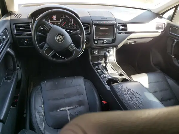 WVGEF9BP2GD002110 2016 VOLKSWAGEN TOUAREG - Image 8