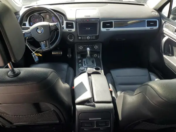 WVGEF9BP2GD010319 2016 VOLKSWAGEN TOUAREG - Image 8