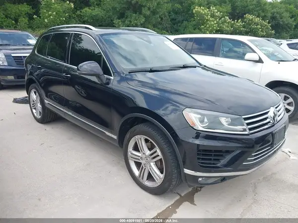 WVGEF9BP3GD000592 2016 VOLKSWAGEN TOUAREG - Image 1