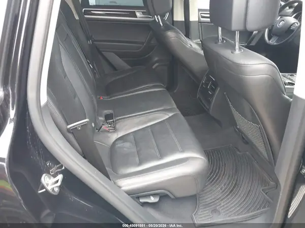 WVGEF9BP3GD000592 2016 VOLKSWAGEN TOUAREG - Image 8
