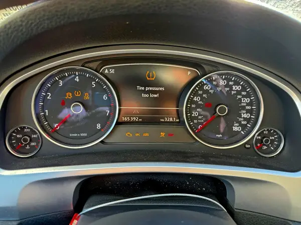 WVGEF9BP3GD00514 2016 VOLKSWAGEN TOUAREG - Image 8
